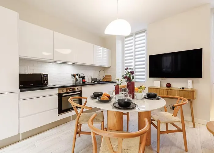 Ambiance Douce Et Elegante A Liberation * Nice