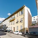 Appartement Ambiance Douce Et Elegante A Liberation Nice