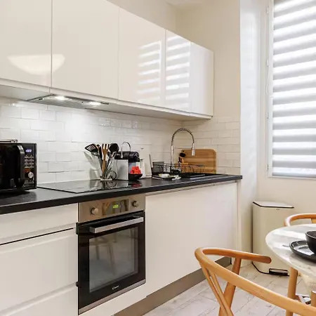 Ambiance Douce Et Elegante A Liberation * Ницца