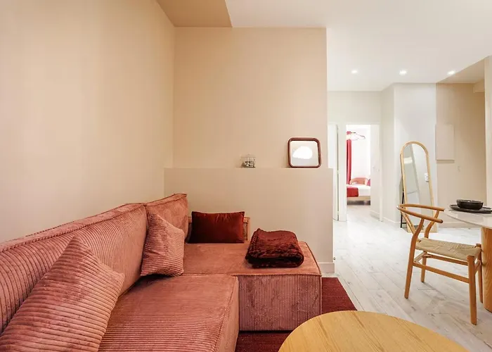 Ambiance Douce Et Elegante A Liberation Apartment