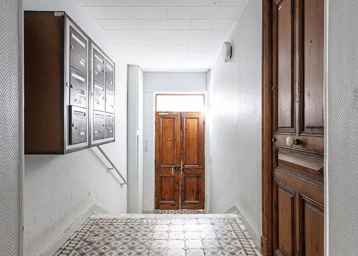 Ambiance Douce Et Elegante A Liberation Апартаменты Ницца